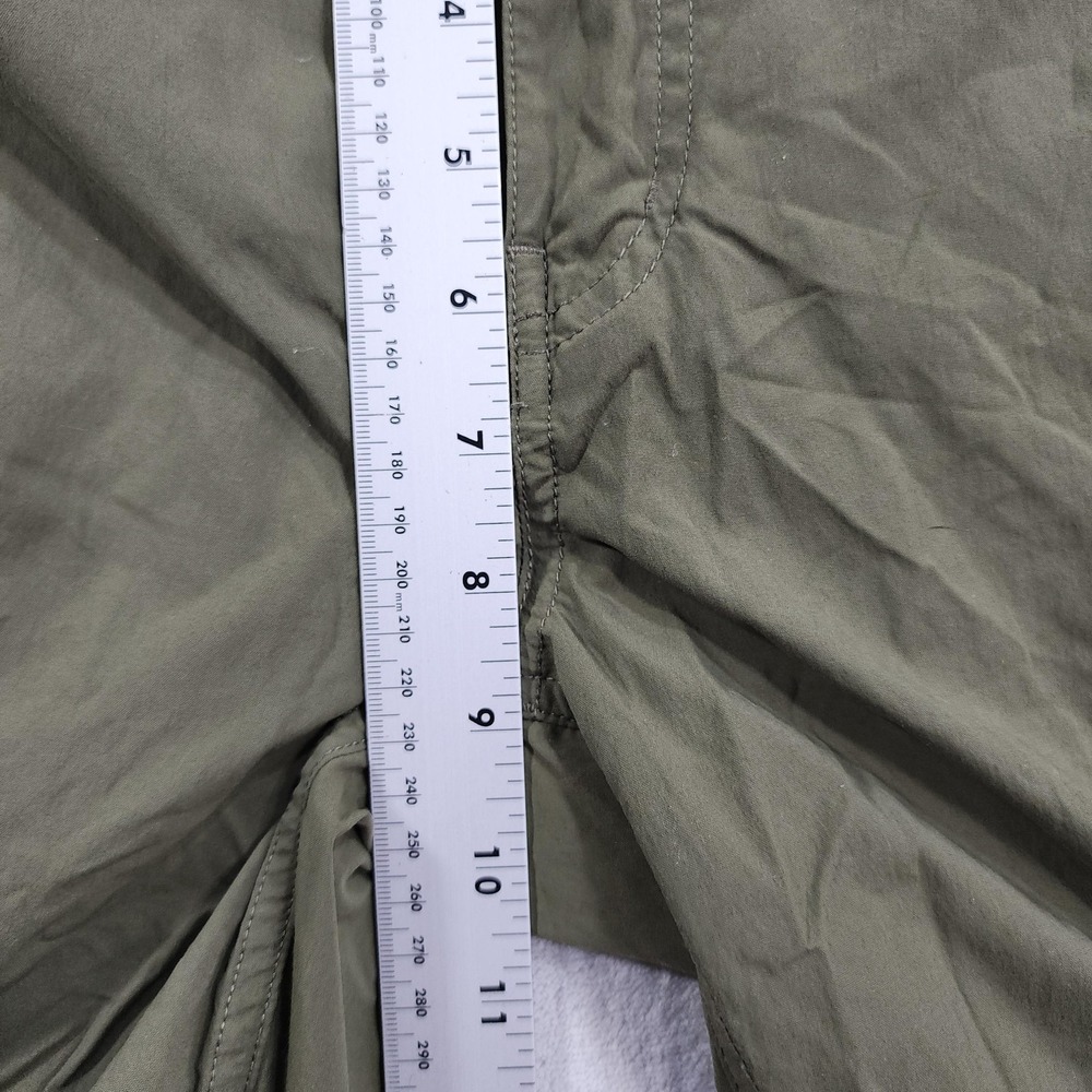 REI Co-op Shorts Womens 8 Green Sahara Cargo Relaxed Hiking Travel Lightweight - Picture 12 of 15